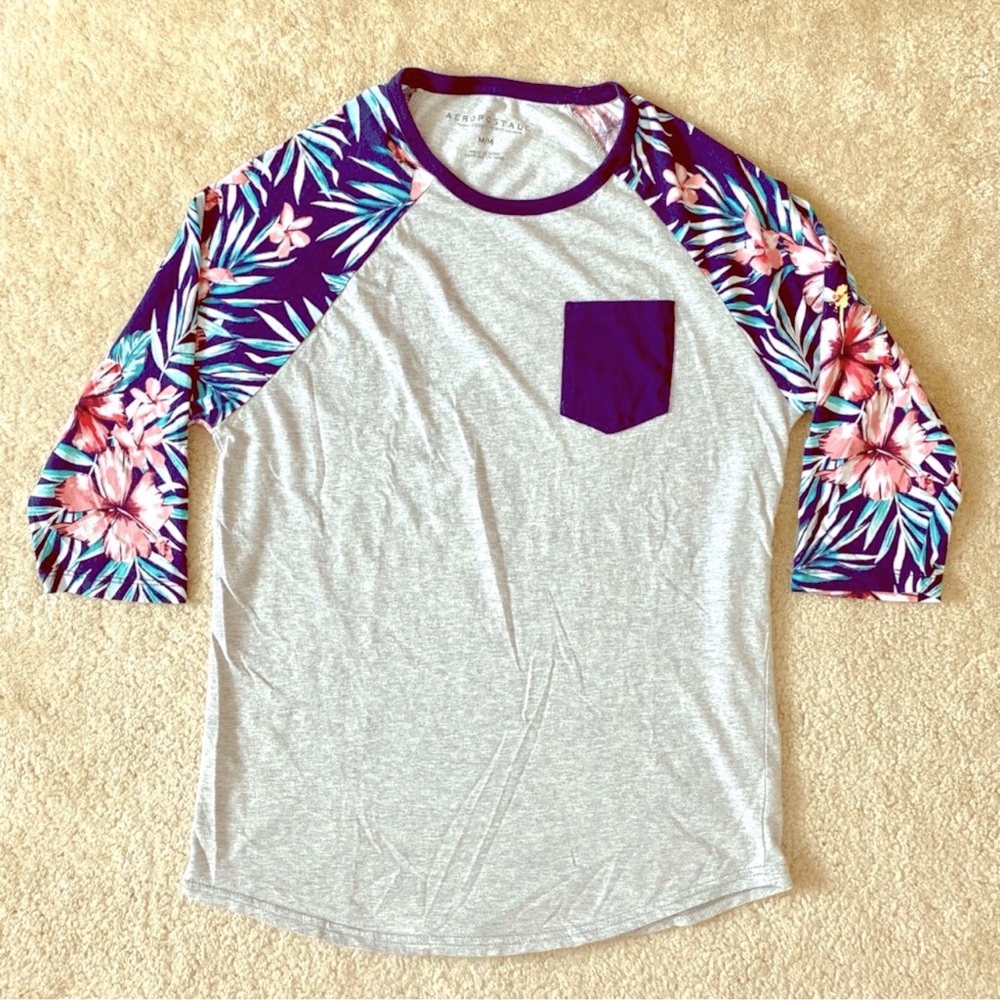 Reposhing this item I purchased from @cherrowanne. Worn once, ready to move on.